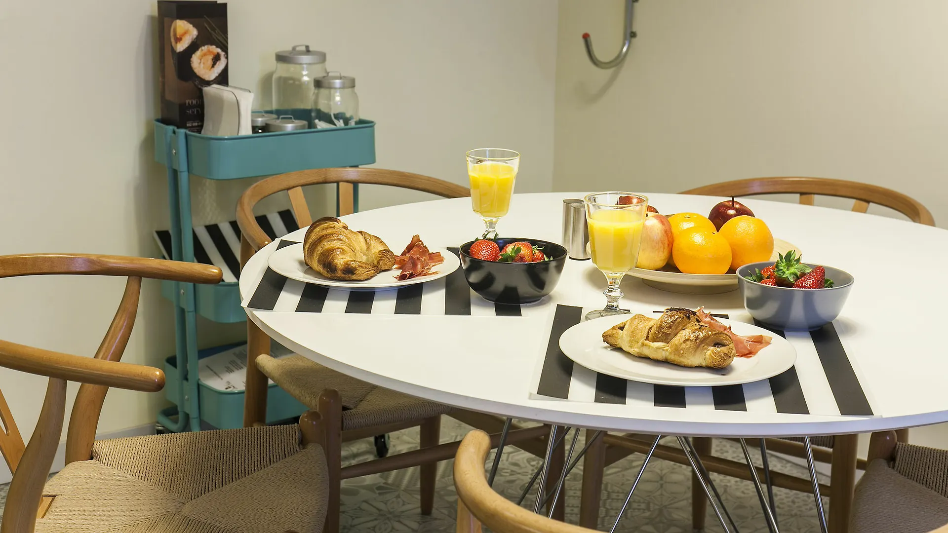 아파트 Uma Suites Pau Claris 바르셀로나 스페인