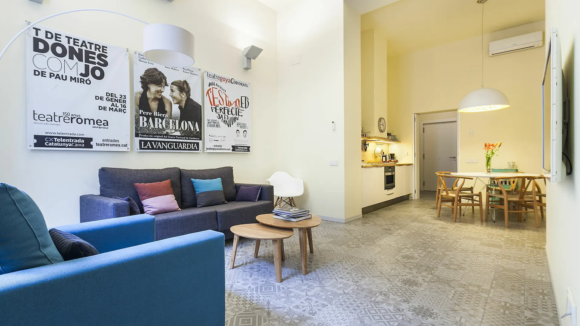 Uma Suites Pau Claris 바르셀로나 0*,