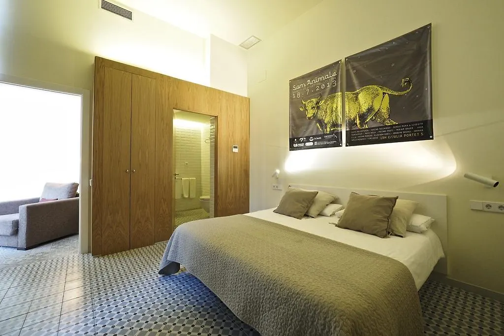 Uma Suites Pau Claris Barcelona 0*,