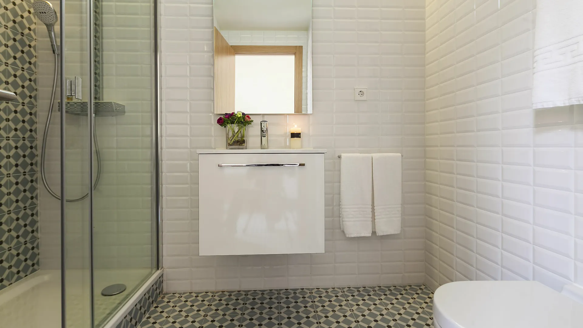 Uma Suites Pau Claris Barcelona Spain